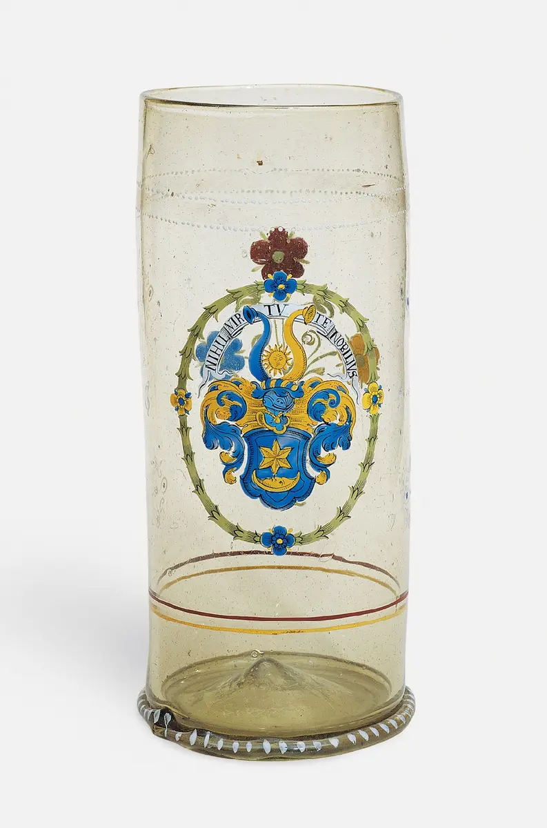 Humpen mit Wappen der Familie von Moorstein