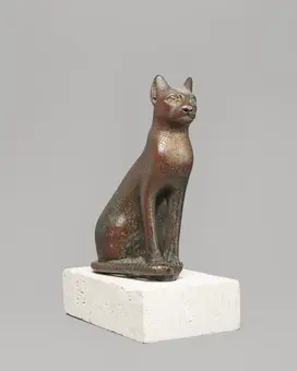 Sitzende Katze
