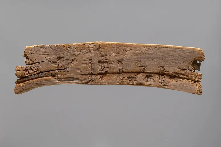 Fragmente des Sarges des Iri-en-achti