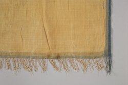 Fragment eines sehr feinen Leinenstoffes