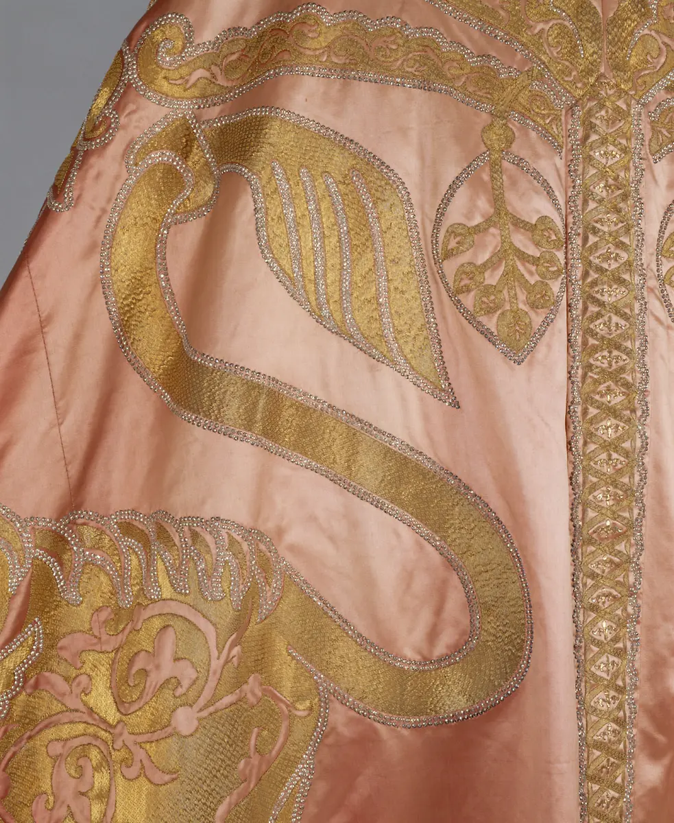 Der Mantel des Ornats Kaiser Franz I. Stephan von Lothringen (Barockkopien nach den Gewändern des Krönungsornates des Heiligen Römischen Reiches)