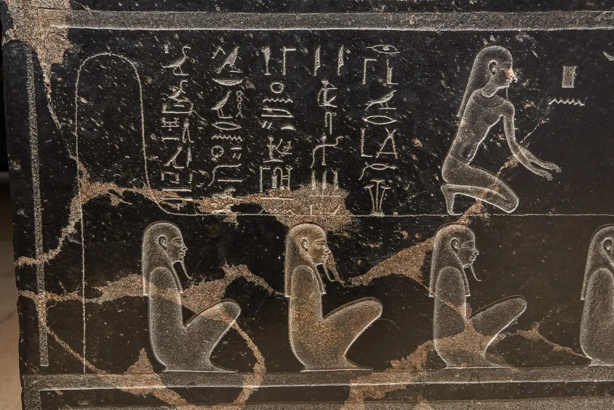 Sarkophag des Priesters Nes-schu-tefnut