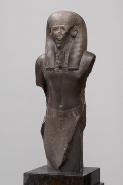 Statue des Gottes Imichentwer