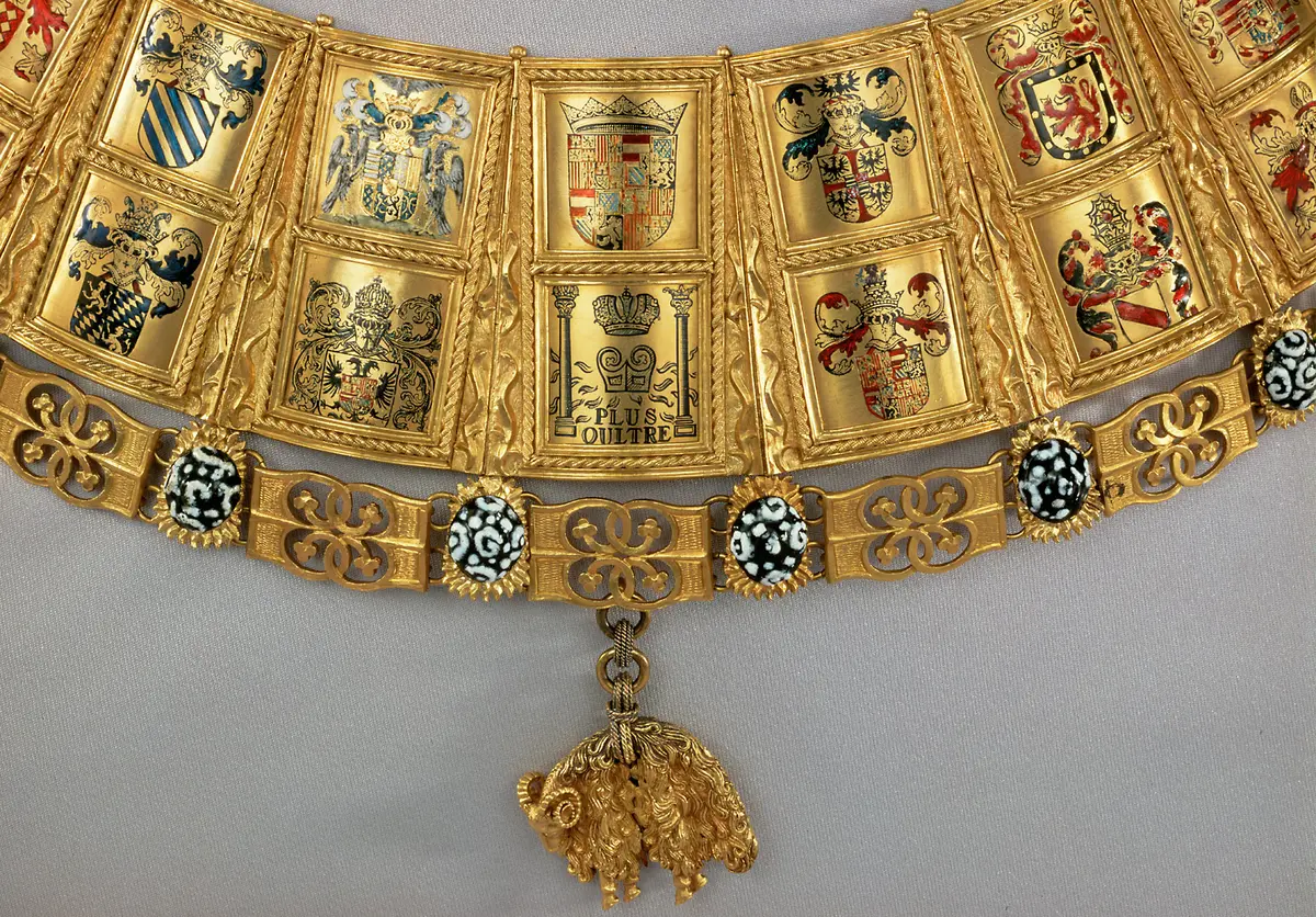 Die Potence (Wappenkette) für den Herold des Ordens vom Goldenen Vlies
