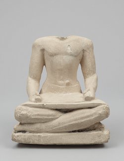 Kopflose Statue eines Lesenden