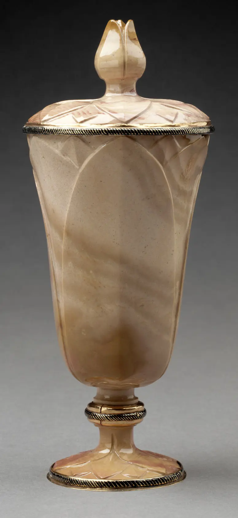 Tulip-shaped Lidded Cup