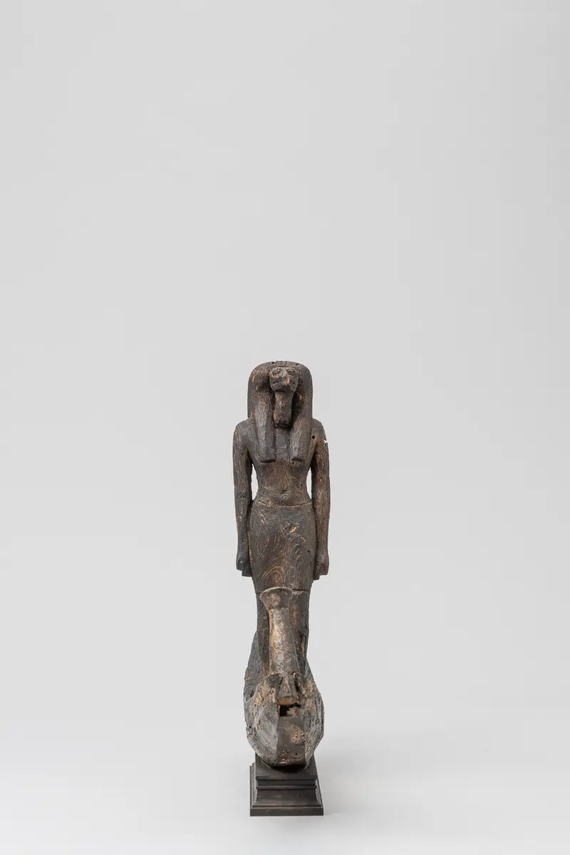 Figur des ibisköpfigen Gottes Thot, in einer Barke stehend