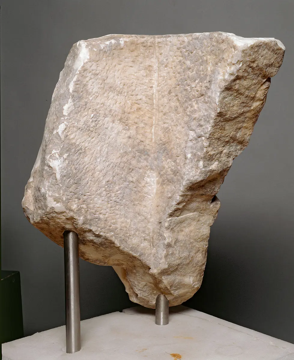 Fragment eines Amazonensarkophags