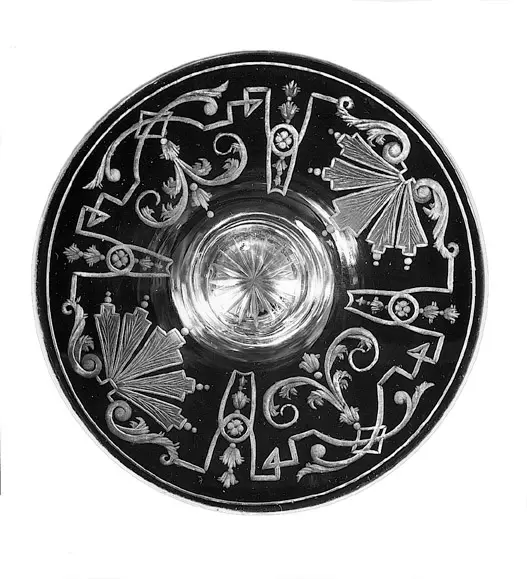 Pokal mit mythologischen Darstellungen
