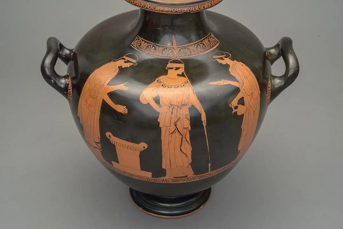 Athena beim Opfer