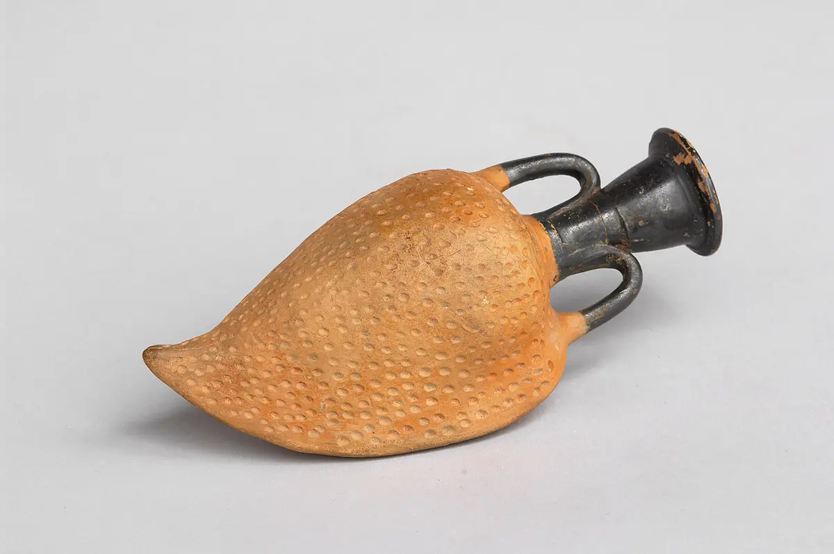 Amphoriskos in Mandelform