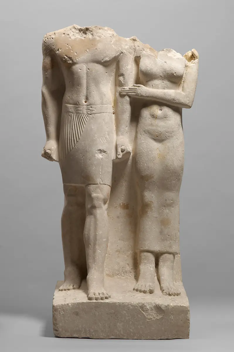 Gruppenstandbild des Pehen-ptah und seiner Mutter Imen-djefa-es