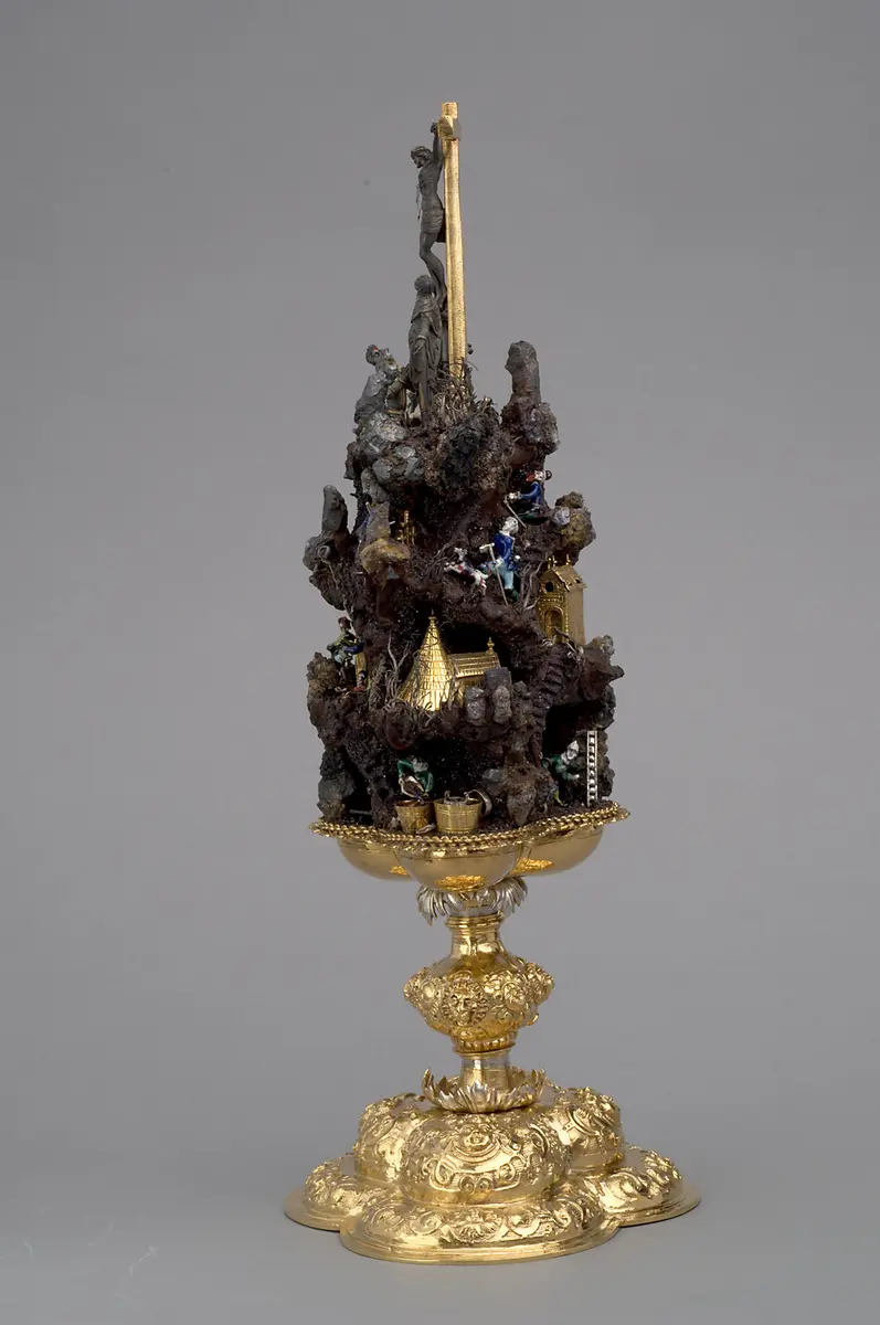 Handstein mit Bergwerk und Kreuzigung Christi