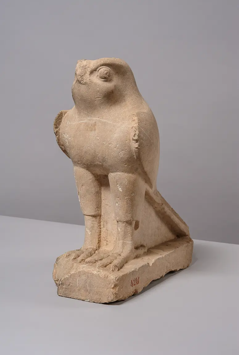 Statue eines Falken