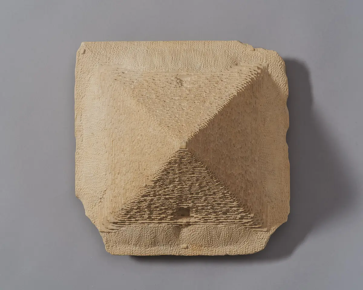 Modell der Cheops-Pyramide