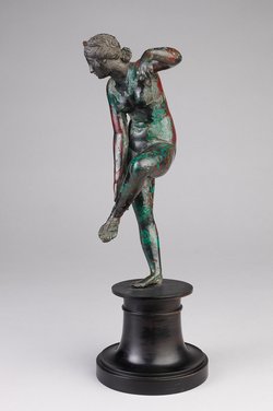 Sandalenlösende Venus