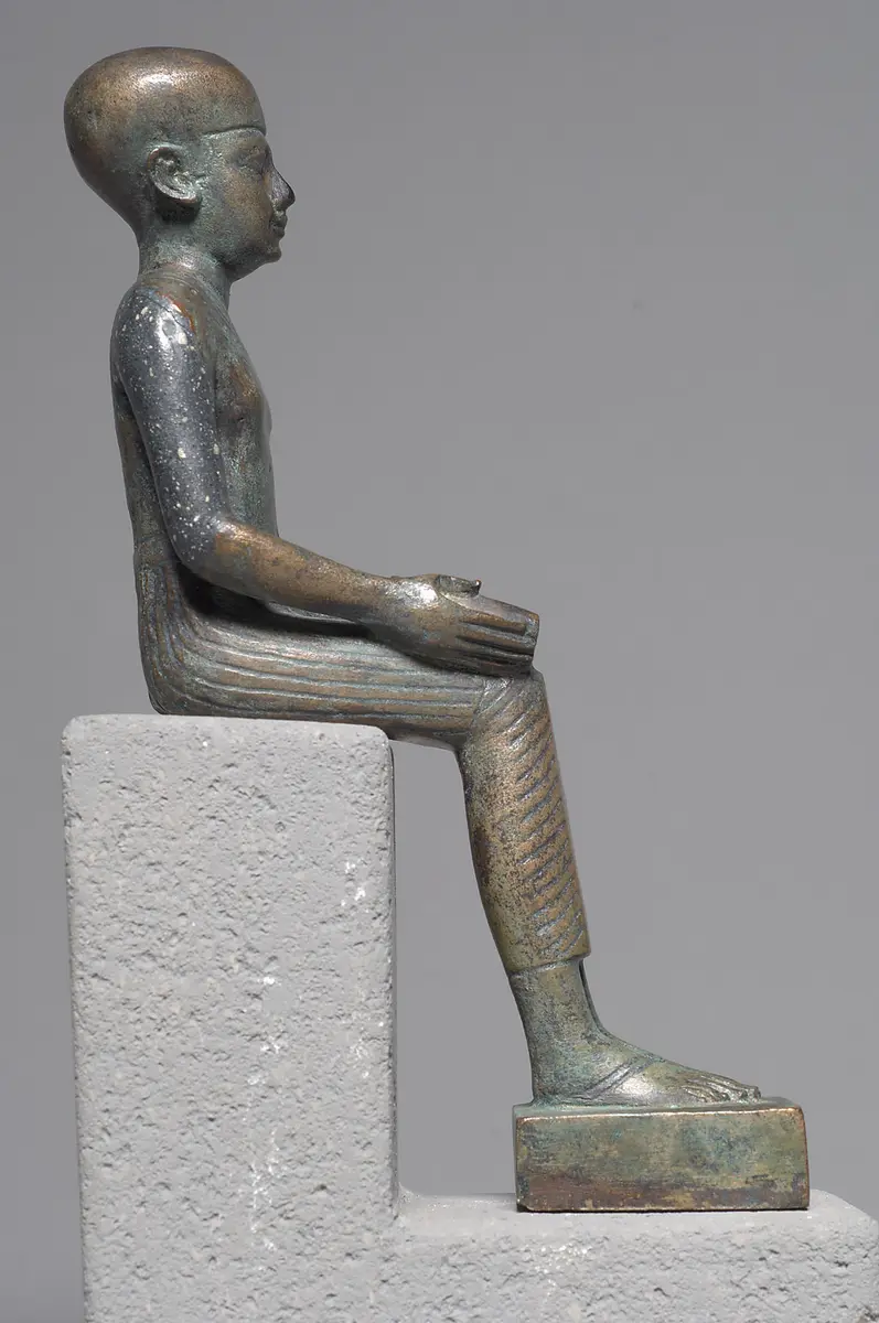 Imhotep, sitzend