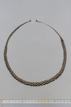 Halsring
