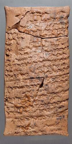 Tontafel mit Keilschrift-Text über Rationen für Soldaten