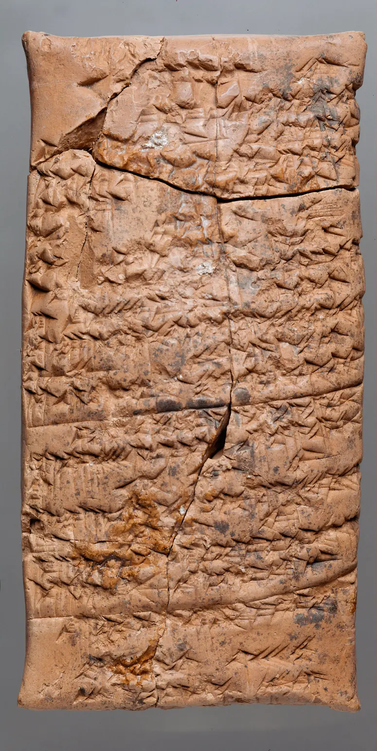 Tontafel mit Keilschrift-Text über Rationen für Soldaten