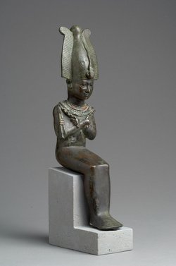Sitzender Gott Osiris