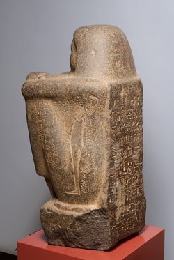 Hockerstatue des Nimlot