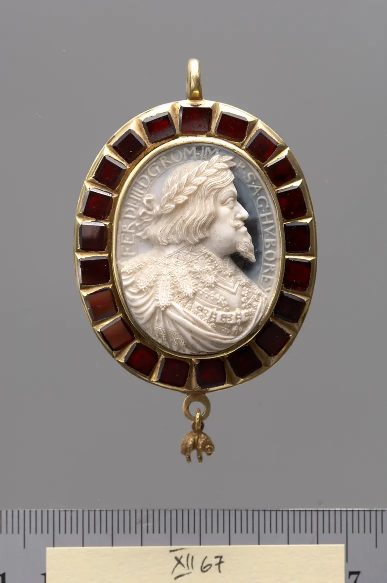 Medaillonkapsel mit Porträt von Kaiser Ferdinand III.