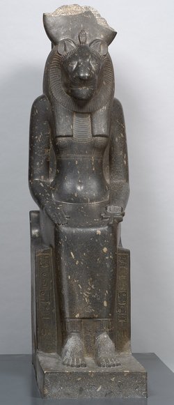 Seated statue of the goddess Sakhmet