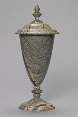 Deckelpokal