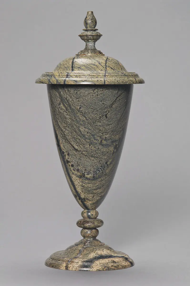 Deckelpokal