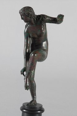 Sandalenlösende Venus