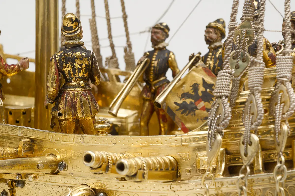 Automaton in the Form of a Ship