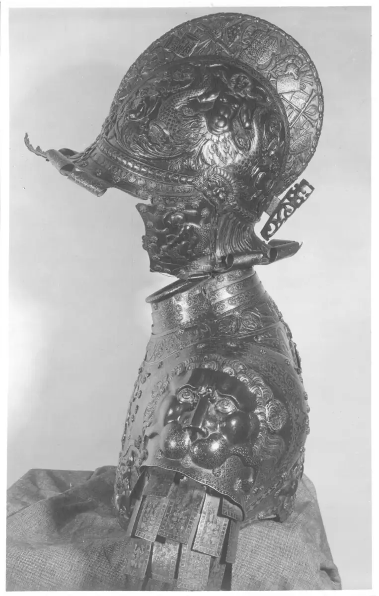 Brustharnisch mit Helm im Profil