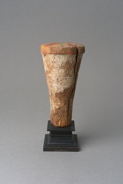 Modell eines kegelförmigen Gefäßes (?)
