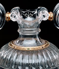 Vase mit zwei Volutenhenkeln