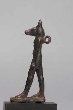 Stehender Gott Anubis