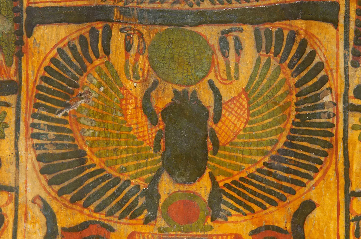 Deckel des mumienförmigen Innensarges des Anch-ef-en-mut