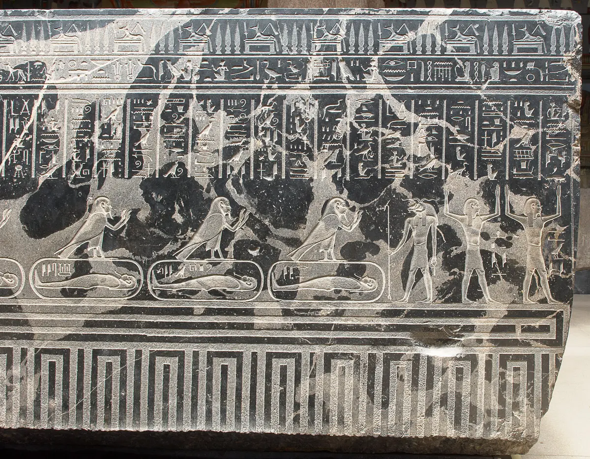 Sarkophag des Priesters Nes-schu-tefnut