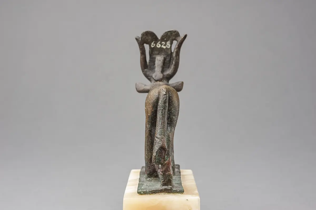 Göttin Isis-Hathor in Kuhgestalt