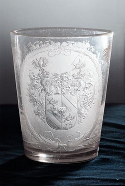 Becher mit Wappen Perger von Waltburg