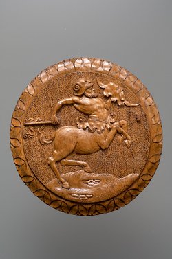 Dosendeckel mit Kentaur