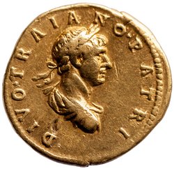 Hadrian und Divus Traianus