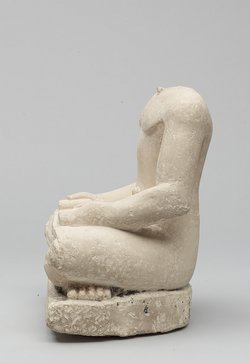 Kopflose Statue eines Lesenden
