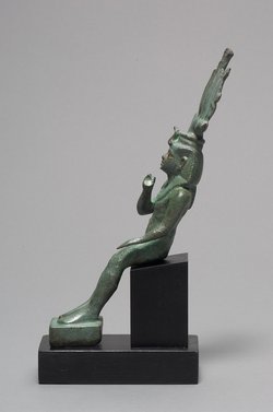 Sitzender Gott Harpokrates mit Hemhem-Krone