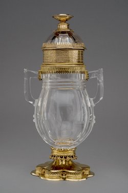 Deckelvase mit zwei Henkeln, sogenannter Herberstein-Pokal
